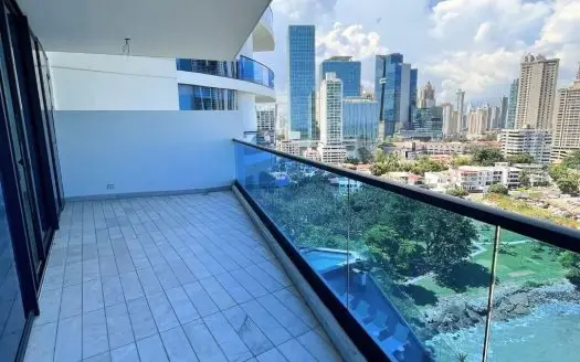 Ocean Front Apartment 8-B