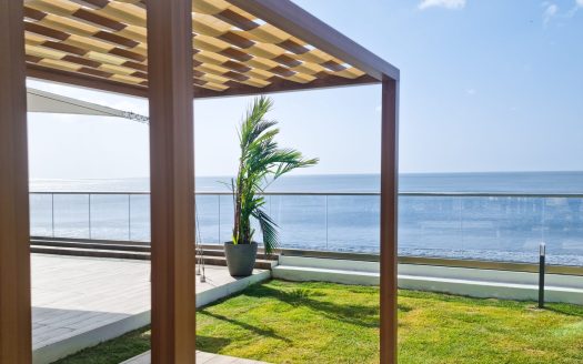 Furnished Multi-Level Penthouse at Ocean Waves – Playa Malibú, Gorgona